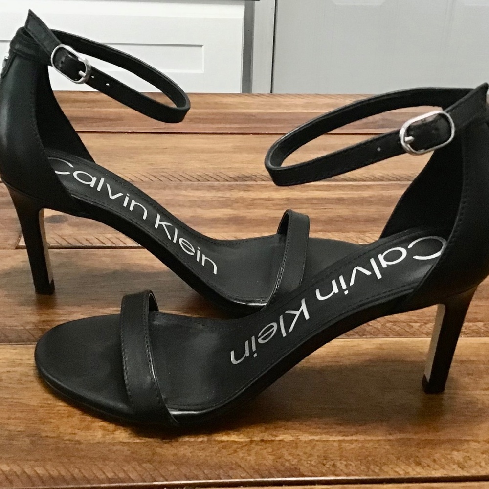 Calvin Klein Fairy Heeled Sandal~Black~Size 7.5